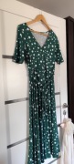 Zielona sukienka w groszki S 