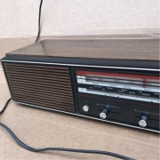 Stare zabytkowe radio Beskid