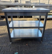 Stół Gastro Centralny Z Dwoma Półkami 90/50/85 cm M.1402 N