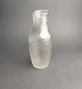 Bezbarwny wazonik ''Lodowy grys'' pochodzący z Huty Szkła Prądniczanka n2