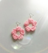 Kolczyki zrobione na szydełku 