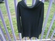 Czarny długi sweter rozmiar M, szerokość 43 cm długość 73 cm firmy H&M