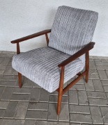 Fotel PRL Lisek 300-190 Henryk Lis drewniany vintage lata 60 po renowacji