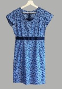 Damska sukienka niebieska w kwiaty z krótkim rękawem Uniwersalna