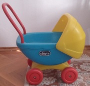 Wózek dla lalek Chicco.