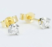 Złote kolczyki wkrętki sztyfty z brylantami, diamentami.Na komunię, święta!