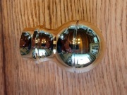 Końcówka karnisza fi 30, złota, kula