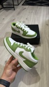 Jordan 1 low s e