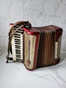 Akordeon WELTMEISTER 120 basów + szelki