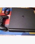 Konsola PlayStation 4 