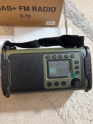 Analogowe przenośne radio awaryjne solar sos lampka 