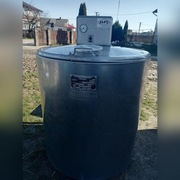 Zbiornik  do mleka 520 litrów. Japa