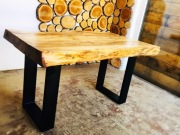 stolik kawowy loft orzech włoski monolit