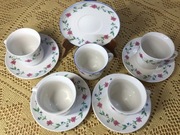 Porcelanowe filiżanki ze spodkami 5 kompletów