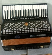 Akordeon Royal Standard 