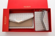 Damski portfel skórzany biały GUESS (B)