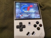 Anbernic RG35XX Plus , karta 64Gb z grami .