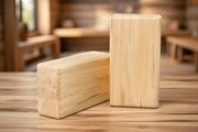Kostka do jogi z drewna 23 x 12,5 x 7 cm – naturalna