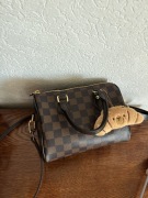 Malutka torebka jak nowa