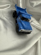 model ciężarówki ZIŁ-130 MMZ-555