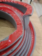 Silikonowa uszczelka łazienkowa przysznicowa z klejem