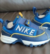 Buciki Nike dziecięce dł wkładki 18 cm