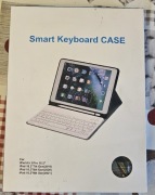 Smart keyboard case iPad 10.2