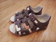 Sandały dziewczęce skórzane Mido Noster. Rozmiar 33.