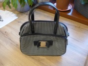 Damska torebka materiałowa elegancka.