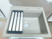 Zlew kuchenny SystemCeram Kara 57 F Fango 23 (automatyczny korek)