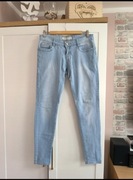 Jasnoniebieskie jeansy marki Seven Days rozmiar L 40