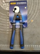 Obcinacz do płytek, glazury terakoty dziurkowanie