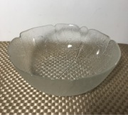 Szklana salaterka, miska Arcoroc w kształcie liścia model Aspen 23cm *NOWA*