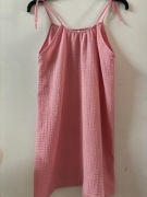 Sukieneczka dziewczęca z muslinu