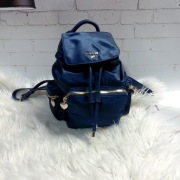 nowy plecak guess granatowy pikowany 28x26 cm premium lux navy gold