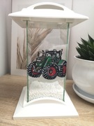 Znicz biały kapliczka biała ręcznie malowana pojazd samochód traktor