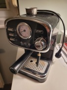 Ekspres ciśnieniowy YOER EM01BK czarny