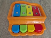 Mini Club pianinko 18x18cm z ksylofonem