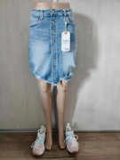 Spódnica jeansowa niebieska, M.Sara, zapinana na guziki, przetarcia, r. M