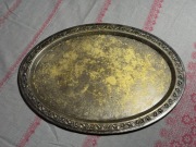 Owalna srebrzona taca z różami – vintage, stan do renowacji