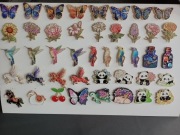 Broszka przypinka zawieszka pin piny szpilka odznaka motyl koń ptak kwia