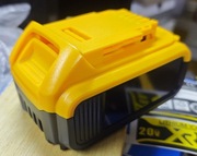 Obudowa wysokiej jakości pasuje do narzędzi DeWalt