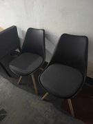 Stołek czarny, plastikowy z pufą. 3 sztuki