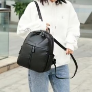 Nowy czarny mały plecak damski skórzany