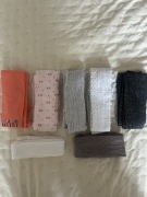 Zestaw nowych rajstop dziewczęcych