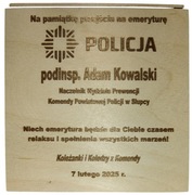 Pudełko dla emeryta np. policyjnego, z grawerem - duże