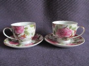 DWA  PORCELANOWE  ZESTAWY DO HERBATY, KAWY YAMASEN  JAPONIA   