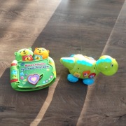 Zestaw zabawek interaktywnych książka i dinozaur