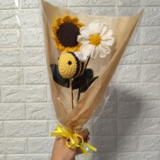 Bukiet kwiatów z włóczki