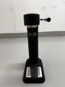 Saturator do wody marki Aarke Carbonator III (3) Czarny
